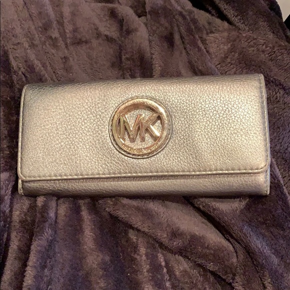 Gold MIchael Kors Wallet - Picture 1 of 8